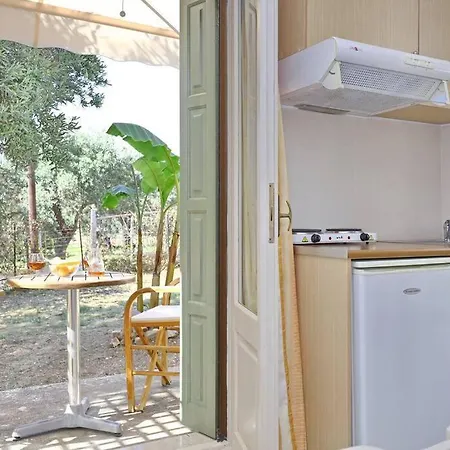 Doma-stafylos 2 Skopelos